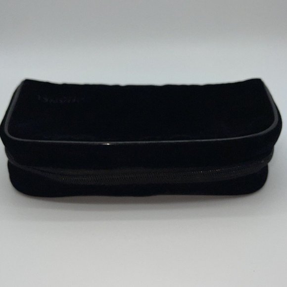 Chanel Parfums Black Velvet Travel Case Makeup Toiletry Bag 9x6" - Picture 9 of 12